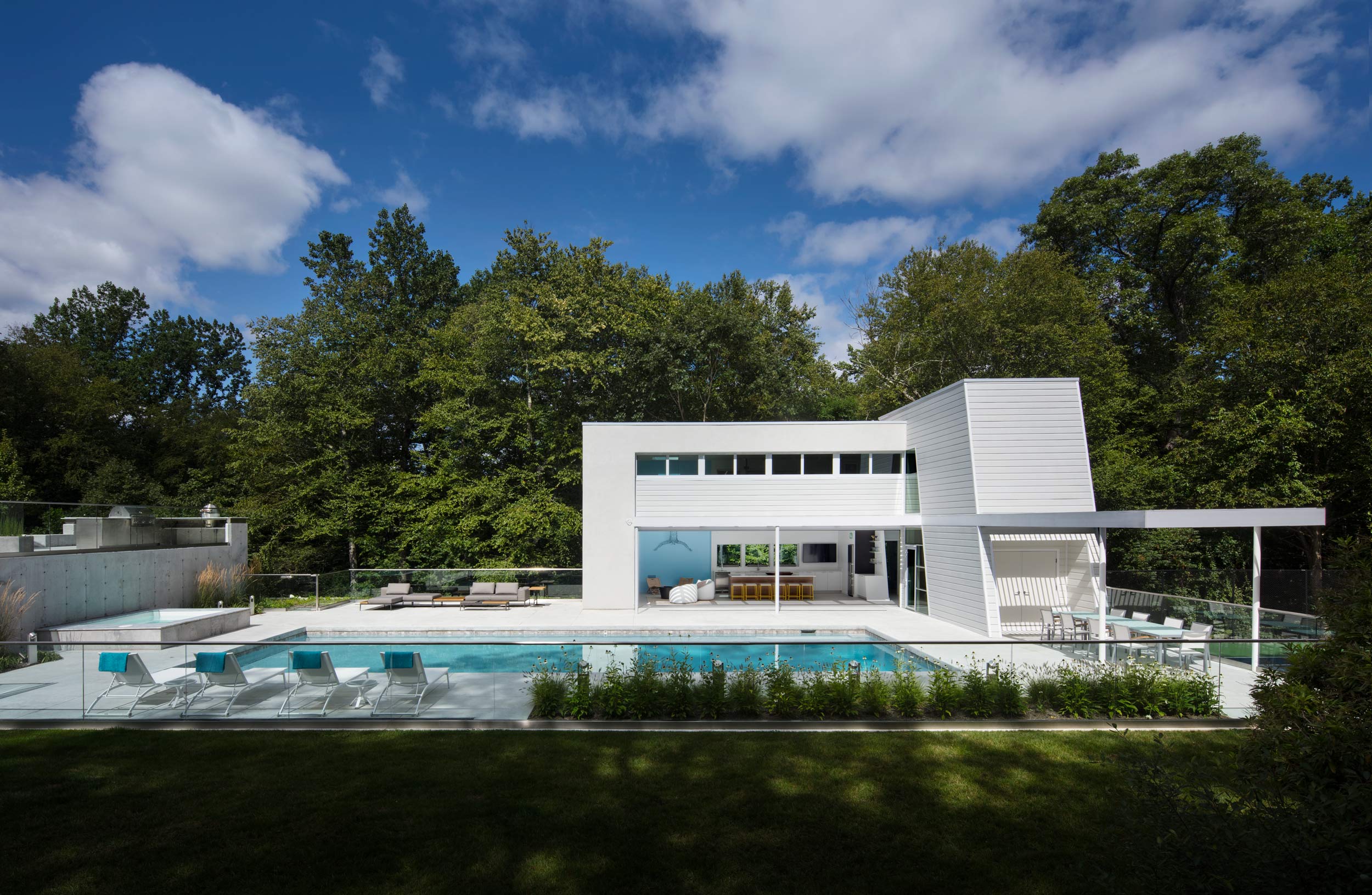Modernist Pool House by Taylor Viazzo Architects In New Rochelle New York